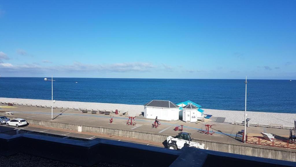 Ideal Famille Et Couple , Vue Mer Residence Calme Fecamp Bagian luar foto